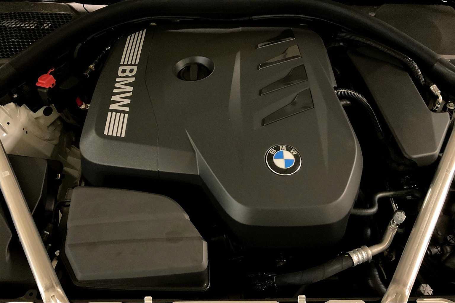 Used 2026 BMW 430i Coupe w/ M Sport Package RWD image 17
