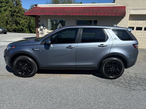 Used 2018 Land Rover Discovery Sport HSE AWD/4WD image 2