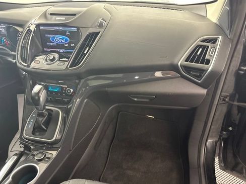 Used 2013 Ford Escape Titanium FWD image 25