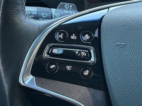Used 2020 Cadillac Escalade Premium Luxury image 25