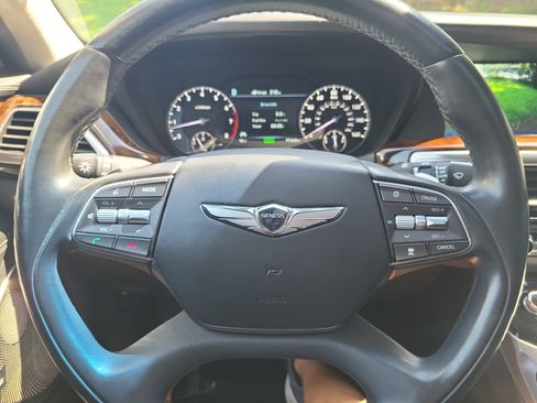 Used 2018 Genesis G90 5.0 Ultimate RWD image 33