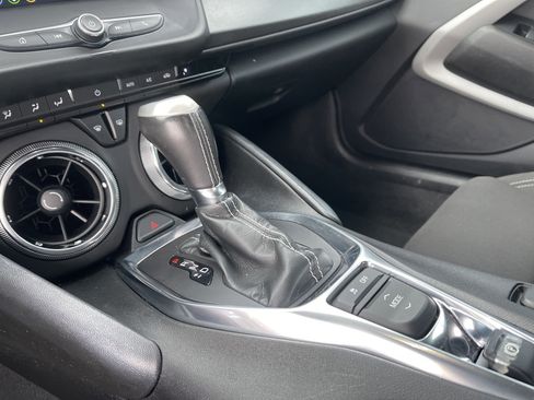 Used 2020 Chevrolet Camaro LT image 16