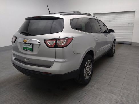 Used 2017 Chevrolet Traverse LT w/ Traveler's Package image 9