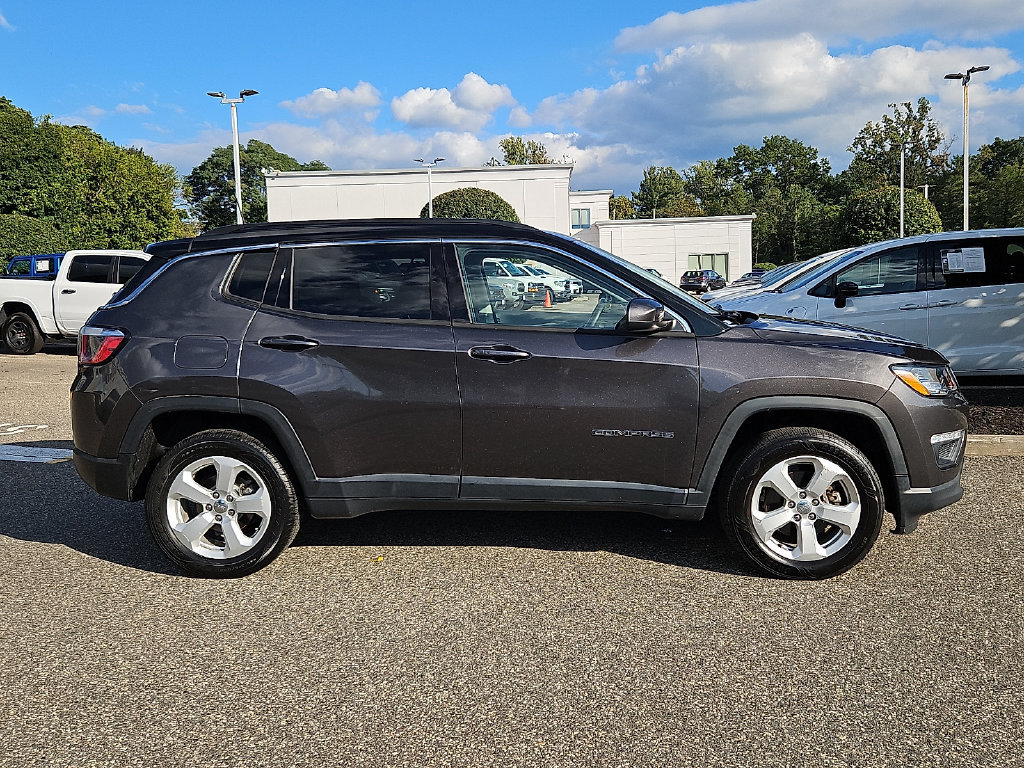 Used 2018 Jeep Compass Latitude w/ Popular Equipment Group AWD/4WD image 7