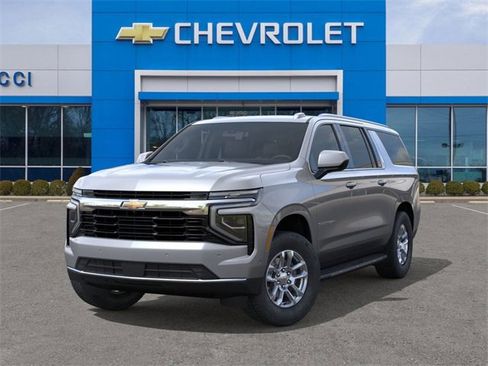 New 2026 Chevrolet Suburban LS image 6