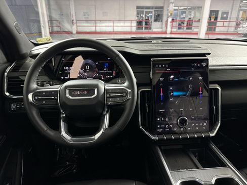 Used 2024 GMC Acadia Elevation w/ Black Edition image 16