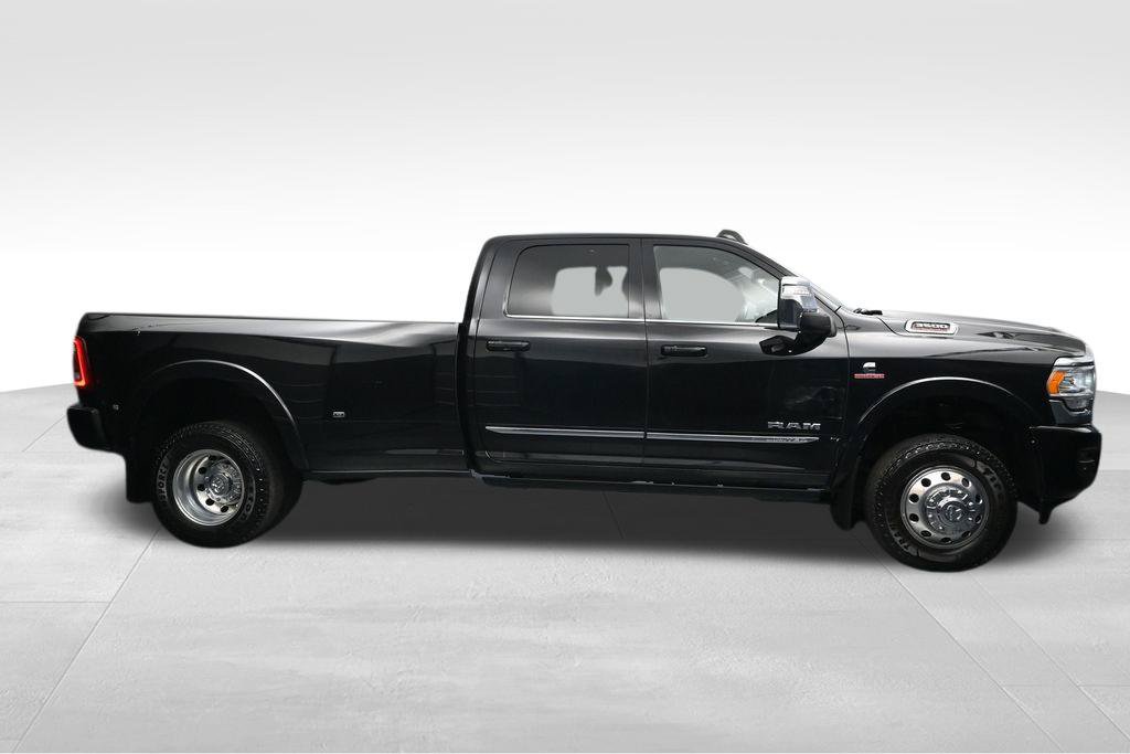 Used 2024 RAM 3500 Limited AWD/4WD image 6