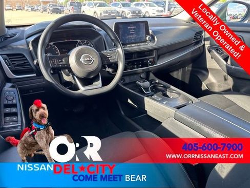Used 2024 Nissan Rogue S FWD image 11