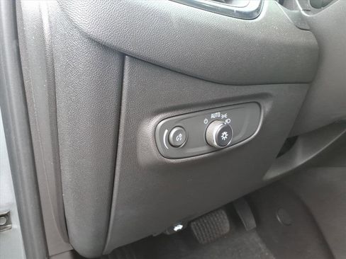 Used 2024 Chevrolet Equinox LT w/ LPO, Floor Liner Package image 7