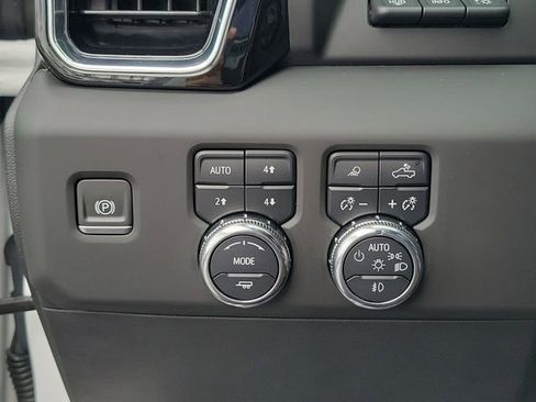 Used 2023 GMC Sierra 1500 Denali Ultimate AWD/4WD image 23