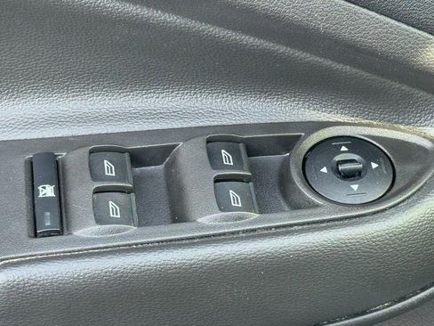 Used 2018 Ford Escape S image 21