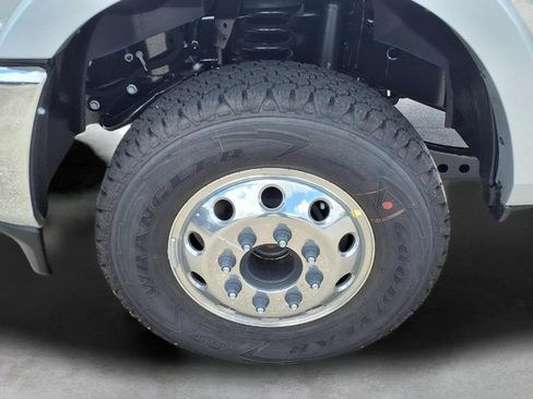 New 2026 RAM 3500 Longhorn AWD/4WD image 7