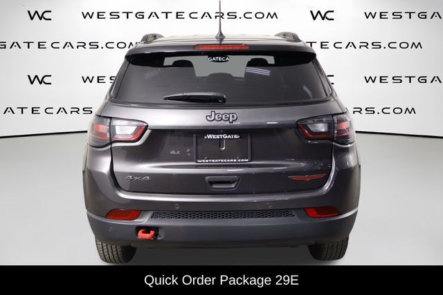 Used 2023 Jeep Compass Trailhawk w/ Trailhawk Elite Group AWD/4WD image 4