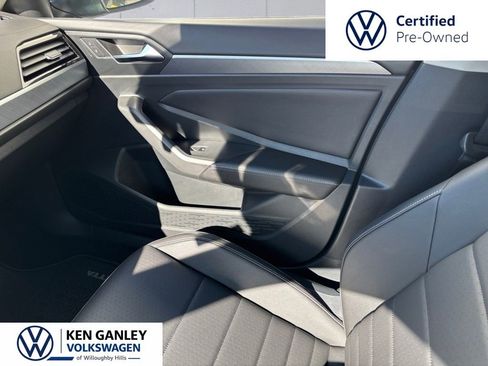Used 2023 Volkswagen Jetta SE FWD image 16