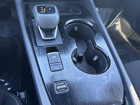 Used 2023 Nissan Rogue S image 20