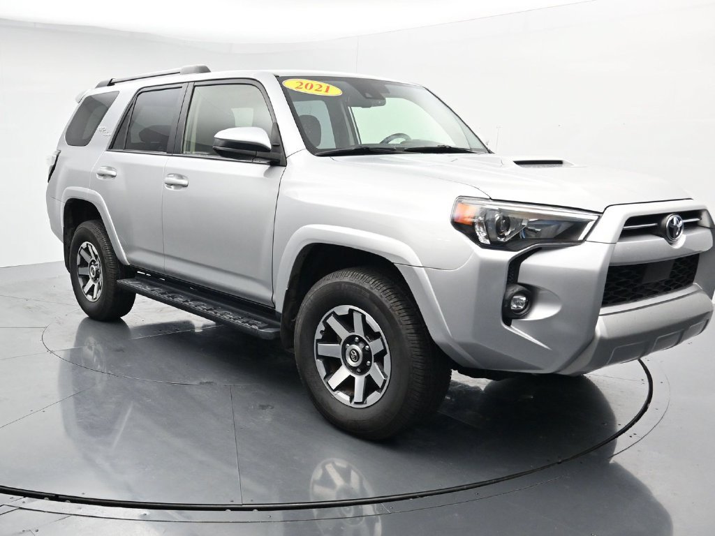 Used 2021 Toyota 4Runner TRD Off-Road AWD/4WD image 2