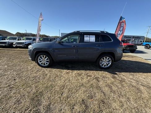 Certified 2020 Jeep Cherokee Limited image 4