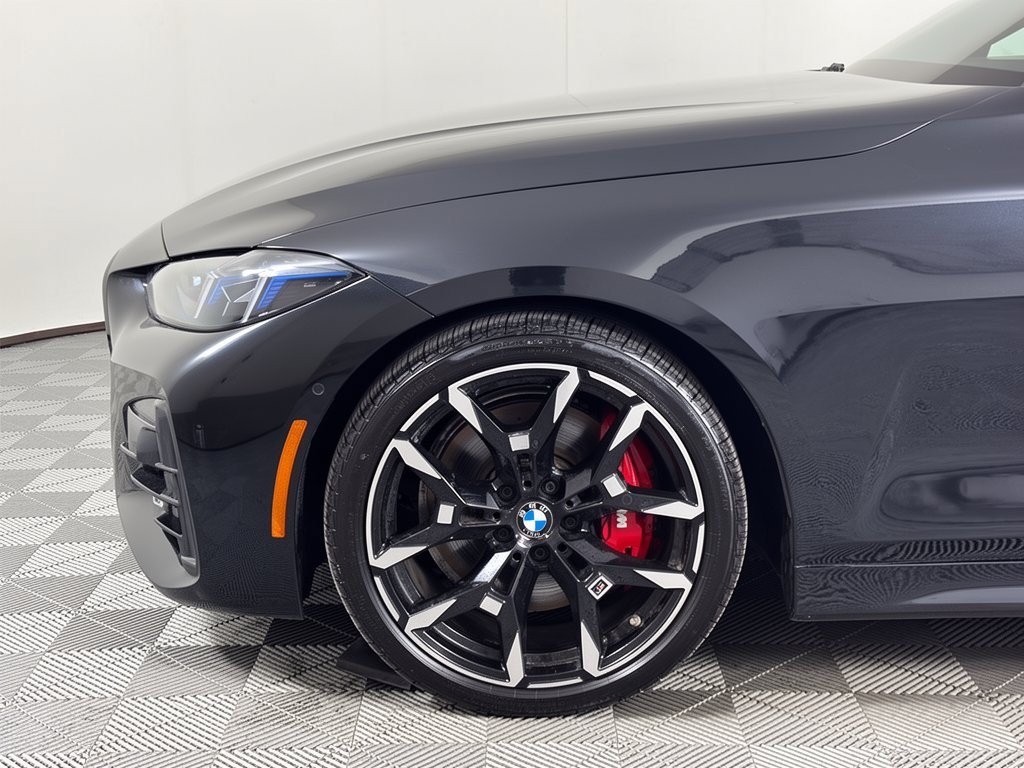 Used 2026 BMW M440i Coupe RWD image 13