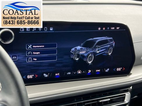 Used 2025 Chevrolet Traverse LT AWD/4WD image 40