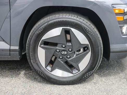 Certified 2024 Hyundai Kona SEL FWD image 15