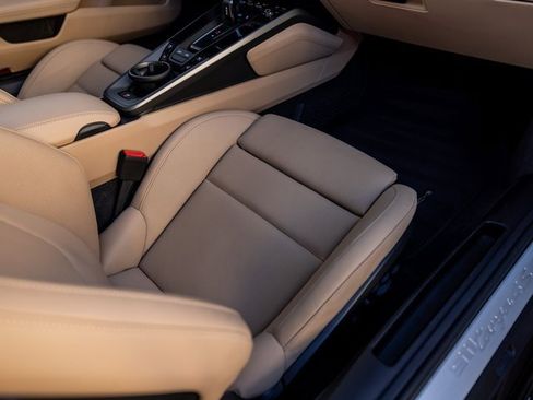 Certified 2024 Porsche 911 Targa 4S image 47