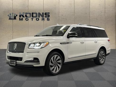 Certified 2023 Lincoln Navigator L Reserve AWD/4WD image 1