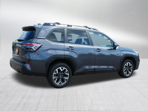 Used 2025 Subaru Forester Premium AWD/4WD image 7