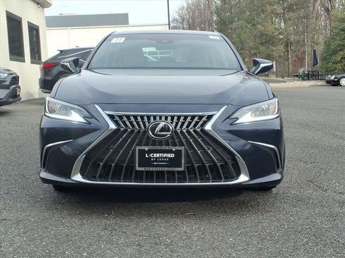 Certified 2023 Lexus ES 350 w/ Premium Package image 4