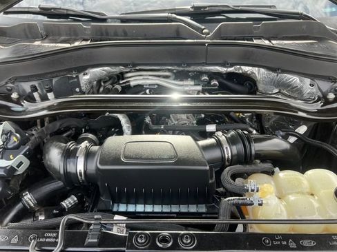 Used 2020 Ford Explorer Platinum w/ Premium Technology Package image 39