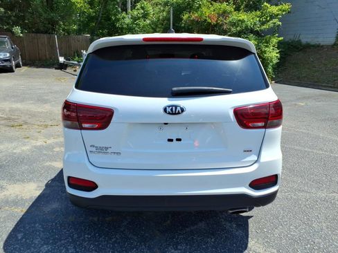 Used 2020 Kia Sorento L FWD image 4