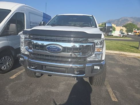Used 2020 Ford F350 XLT w/ XLT Premium Package AWD/4WD image 2