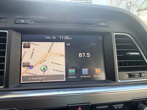 Used 2017 Hyundai Sonata Limited w/ Ultimate Package 02 image 11