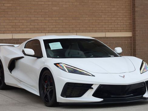 Used 2021 Chevrolet Corvette Stingray Preferred Cpe w/ Z51 Performance Package RWD image 7