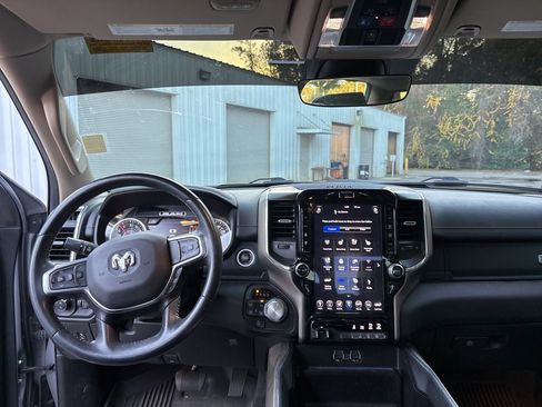 Used 2021 RAM 1500 Laramie image 11