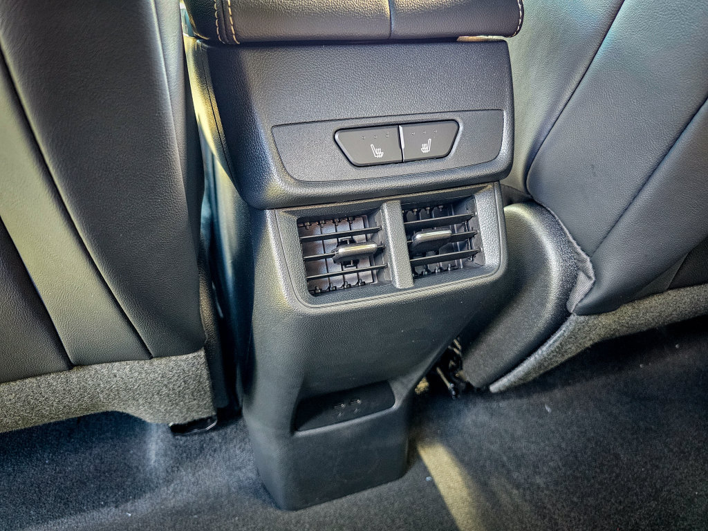 New 2027 GMC Terrain Elevation w/ Elevation Premium Package AWD/4WD image 33