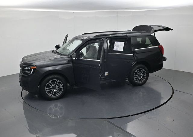 Certified 2025 Ford Expedition Active AWD/4WD image 52