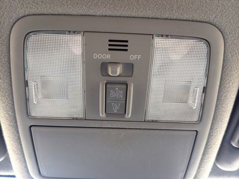 Used 2012 Toyota RAV4 Limited w/ Premium Plus Value Pkg image 21