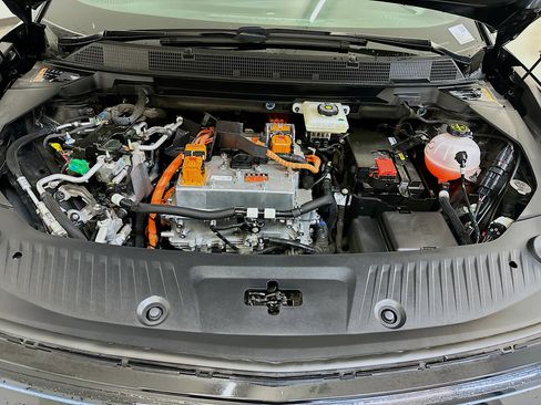 Used 2024 Chevrolet Equinox EV RS AWD/4WD image 35