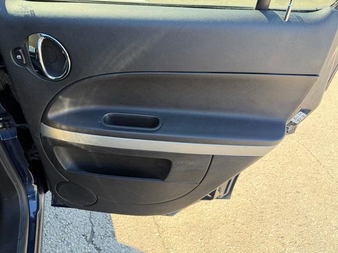 Used 2007 Chevrolet HHR LS image 17
