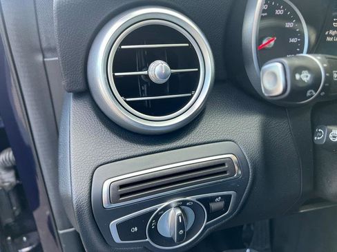 Used 2019 Mercedes-Benz C 300 4MATIC Sedan image 22