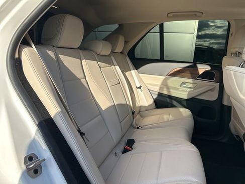 Used 2025 Mercedes-Benz GLE 350 4MATIC image 18