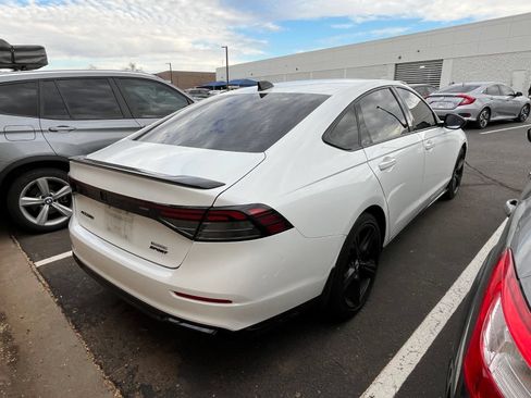 Used 2024 Honda Accord Sport image 4