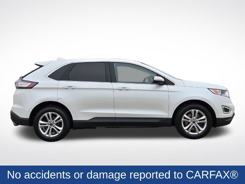 Used 2015 Ford Edge Titanium FWD image 2