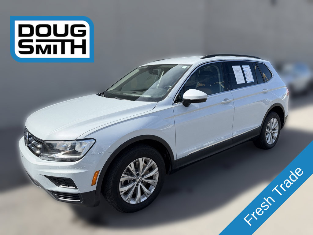 Used 2018 Volkswagen Tiguan SE w/ 3rd Row Seat Package AWD/4WD image 1