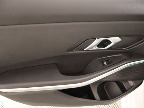 Used 2025 BMW 330i xDrive Sedan image 18