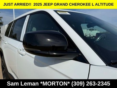 New 2025 Jeep Grand Cherokee L Altitude image 5