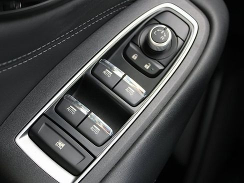 Used 2020 Subaru Outback Limited image 37