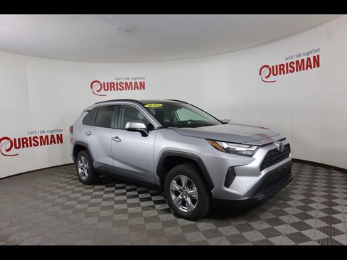 Used 2025 Toyota RAV4 XLE w/ Convenience Package image 11