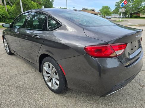 Used 2015 Chrysler 200 S FWD image 6