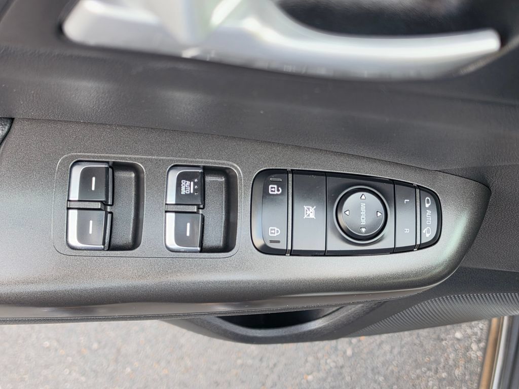 Used 2020 Kia Sportage S AWD/4WD image 13